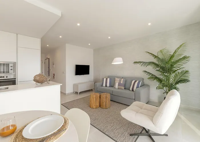 Sunset Views Апартаменты